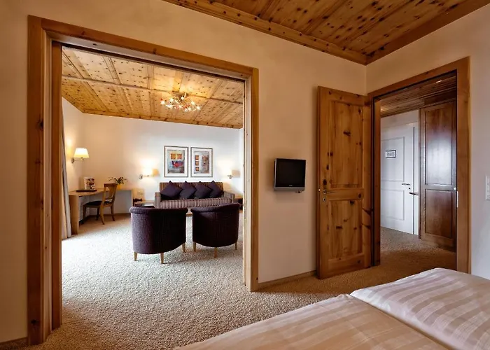 普拉特斯利酒店 阿罗萨