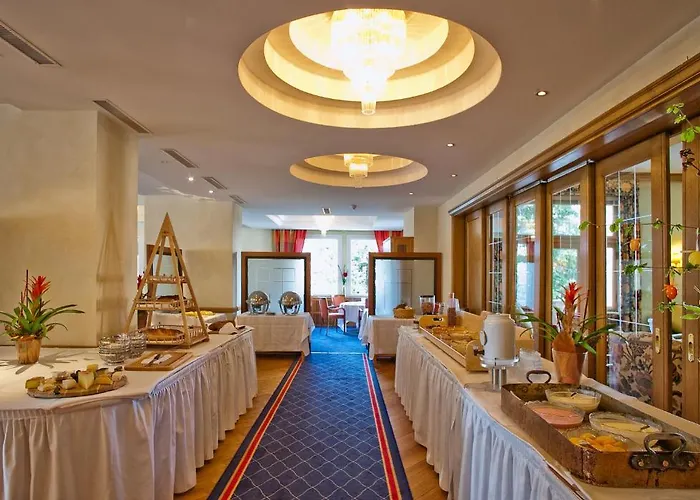 普拉特斯利酒店 阿罗萨