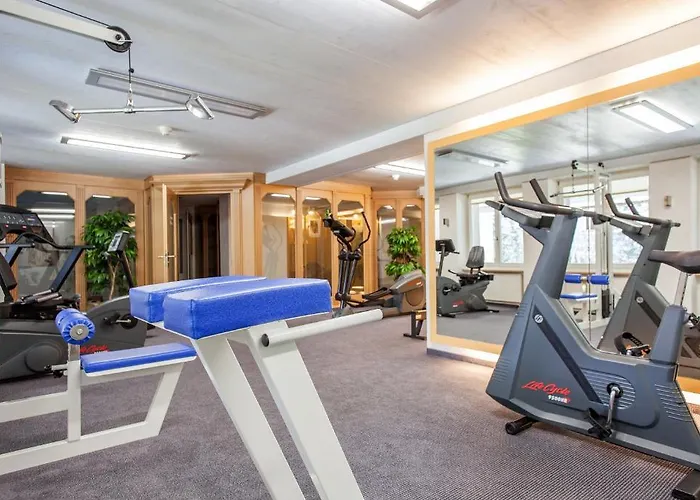 普拉特斯利酒店